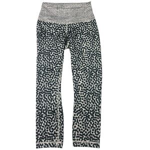 LULULEMON: Wunder Under Crop II *Full-On Luon (Roll Down) - Size 4